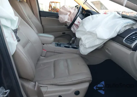 2016 Jeep Grand Cherokee Limited z USA, uszkodzony, nr VIN 1C4RJFBGXGC327998